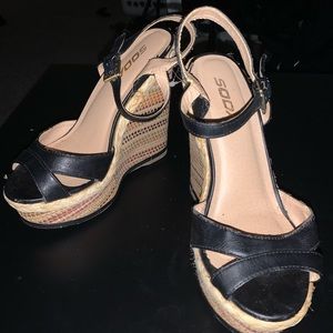 No tears. New never worn.